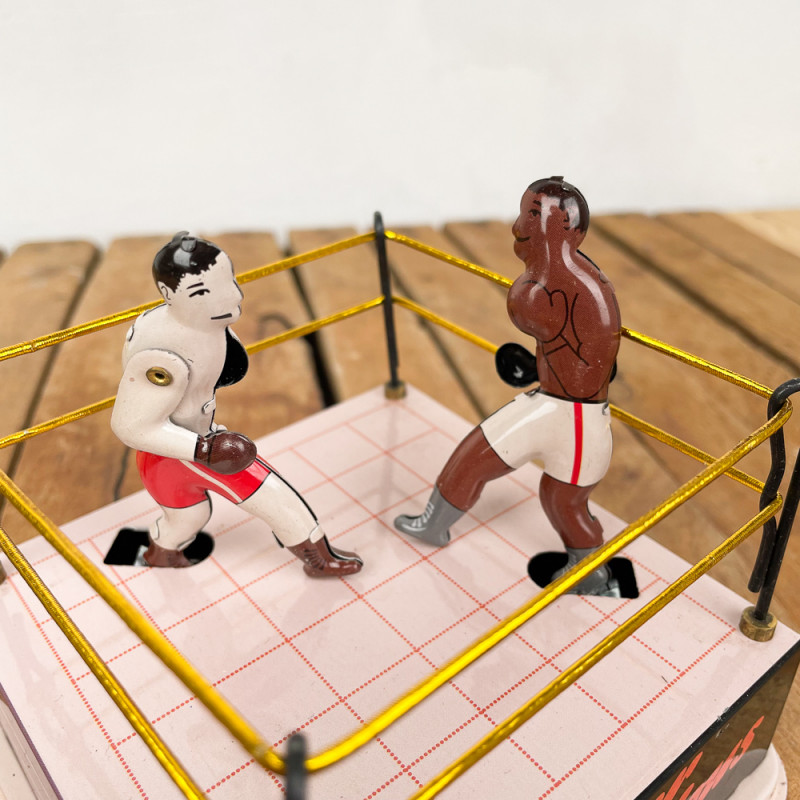 sharprepublic Ring De Boxe Classique Boxeurs Jouet A Ressort avec Clé  Cadeau Collection : : Sports et Loisirs