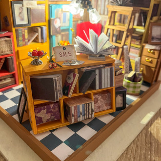 Miniature bookstore