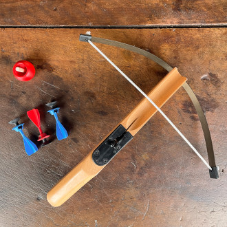 William Tell crossbow shooting game