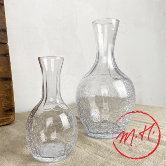 Cracked glass decanter