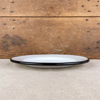 Flat enamel plate