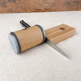 Horl 2 sharpener in oak