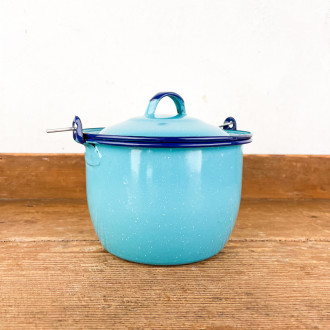 Stock pot with handle in turquoise enamel