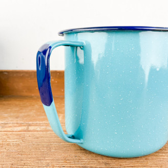 Kettle" cup in turquoise enamel