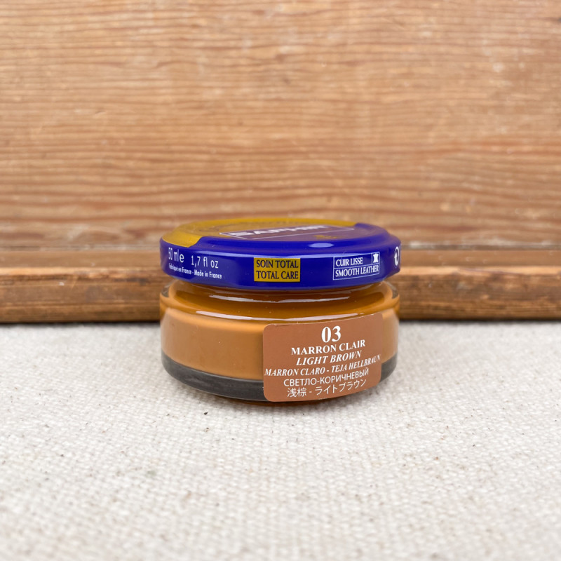 Light brown surfine cream Saphir