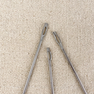 Curved larder needle