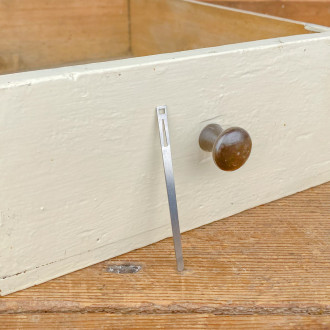 Thread and ribbon grommets