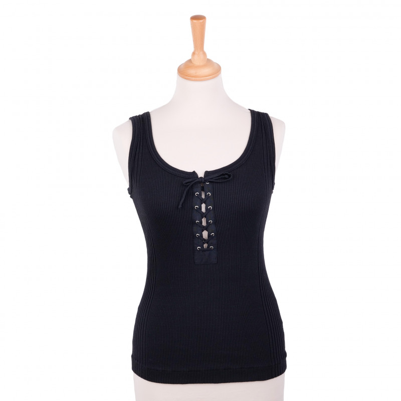 Black sugar tank top with Richelieu mesh laces
