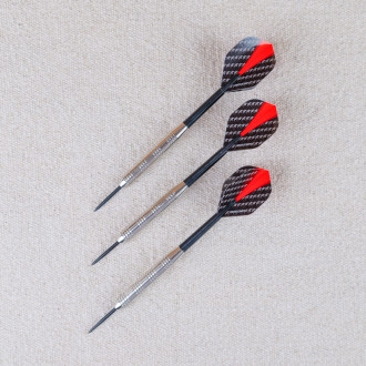 Set of 3 24 g red darts with case