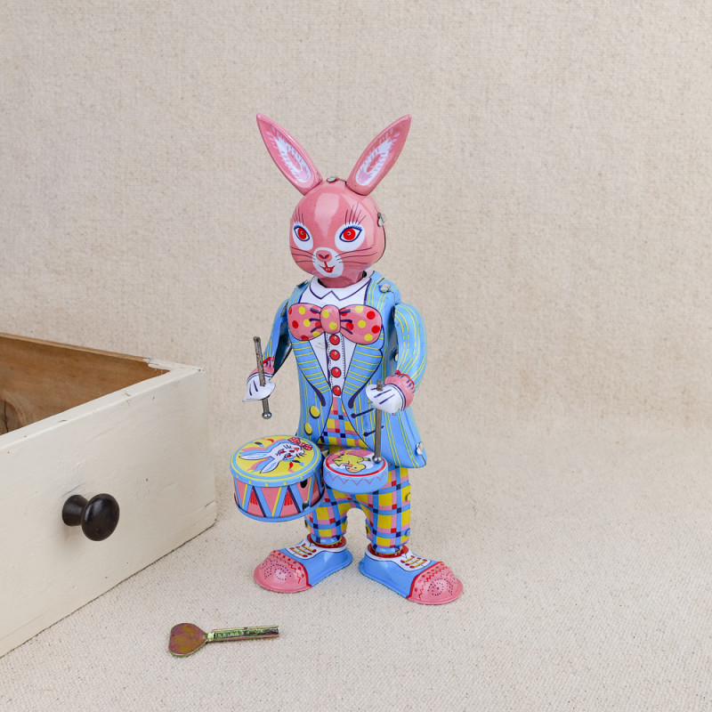 Mechanical battery rabbit