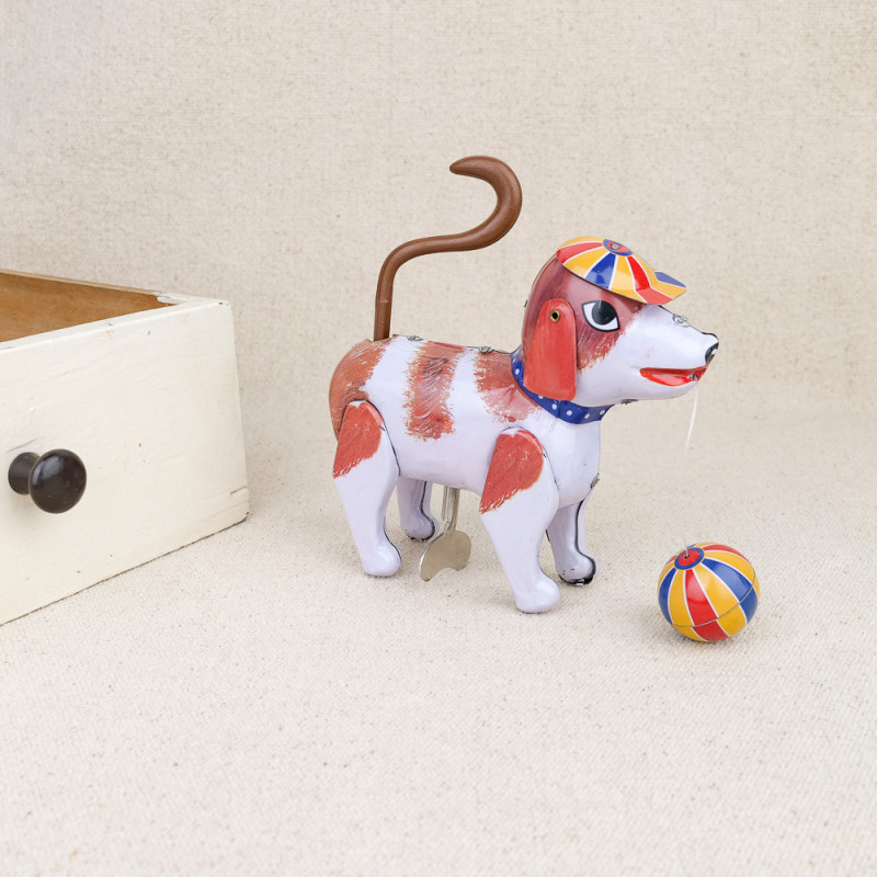 Mechanical dog and ball