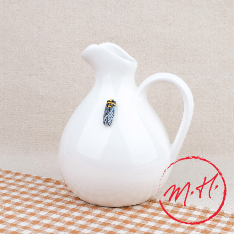 Carafe blanche cigale