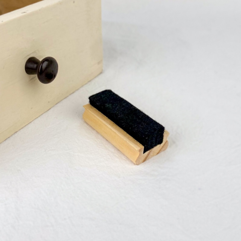 Mini brosse en bois pour ardoise