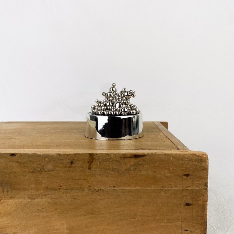 Sculpture magnétique