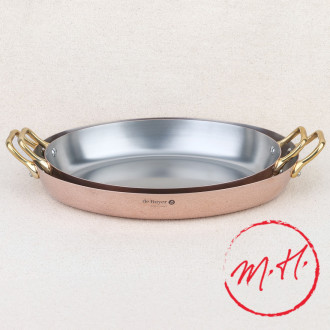 Oval casserole dish with brass handles