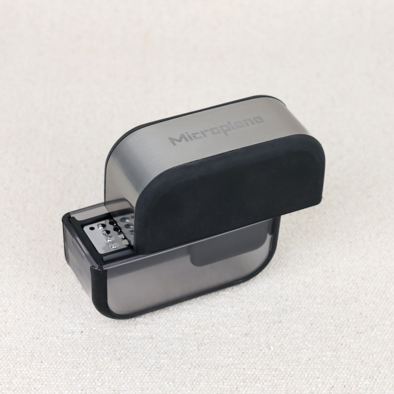 Coupe-ail microplane