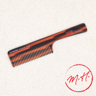 Comb with handle