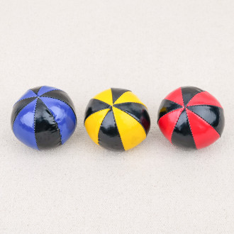 Balles de jonglage jaune rouge et bleu