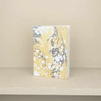 Carnet A5 en papier marbré jaune
