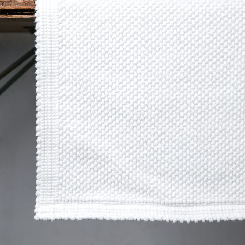 White bath mat