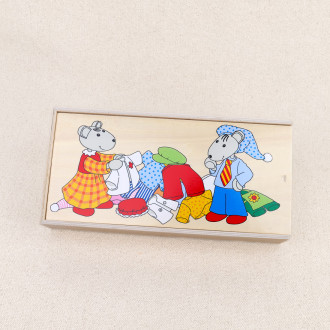 Dress-up mouse duo in wooden box
