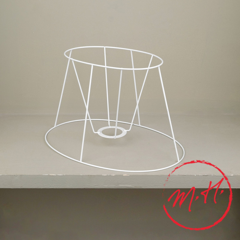 Oval lampshade carcass