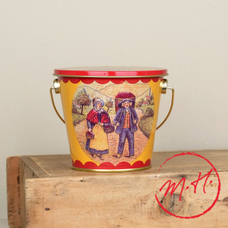 Cruzilles fruit jelly bucket