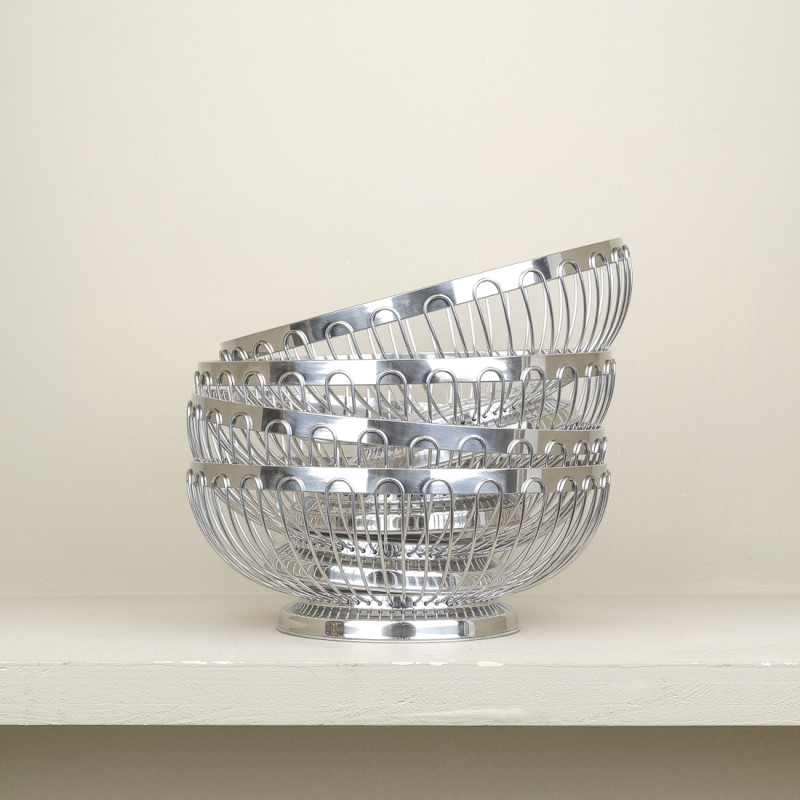 Corbeille de table chromée