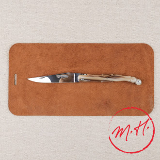 Couteau Laguiole en inox avec manche aile de pigeon en corne