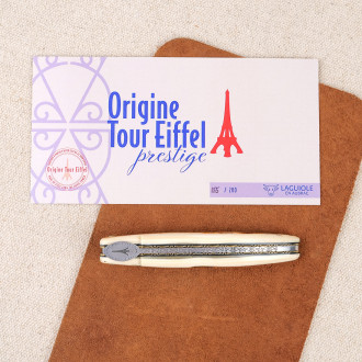 Couteau Laguiole avec morceau de la Tour Eiffel