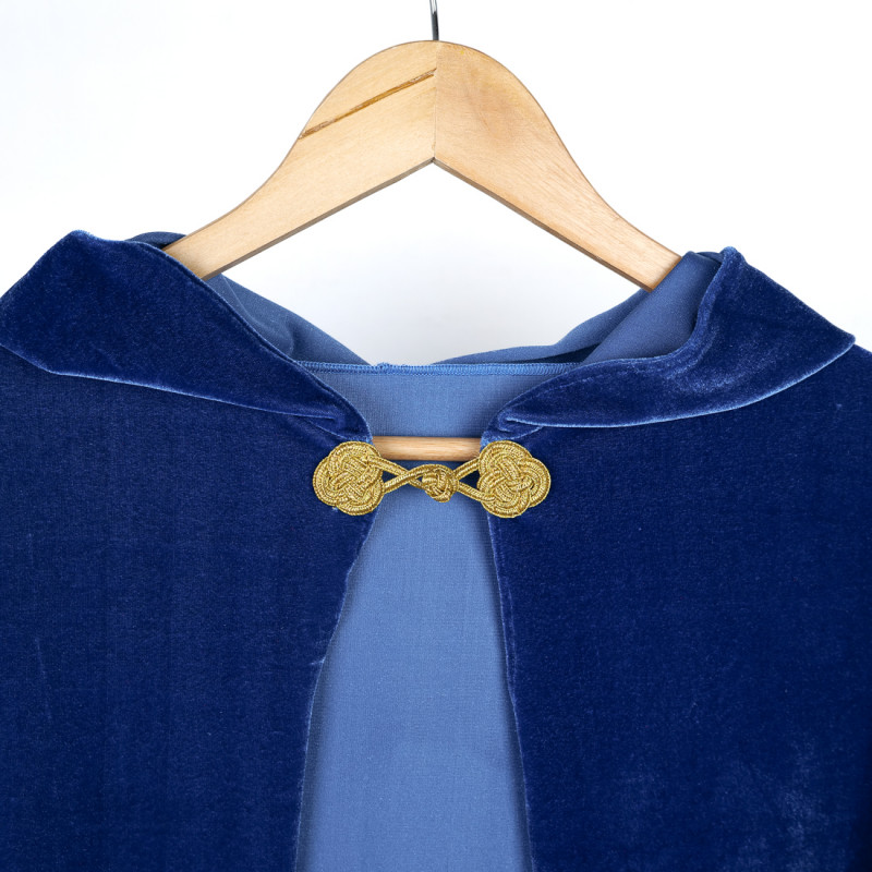 Costume cape de velours bleu