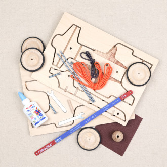 La voiture en bois d'Ayrton