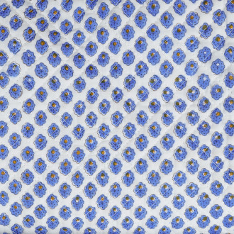 Blue daisy quilted bedspread