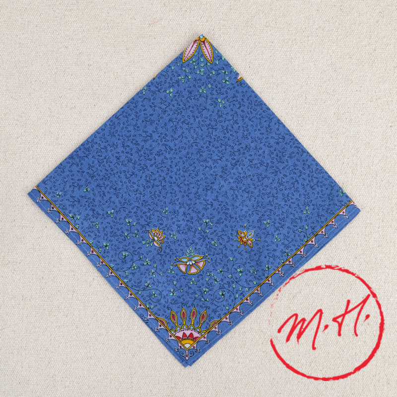 Carré provençal bleu