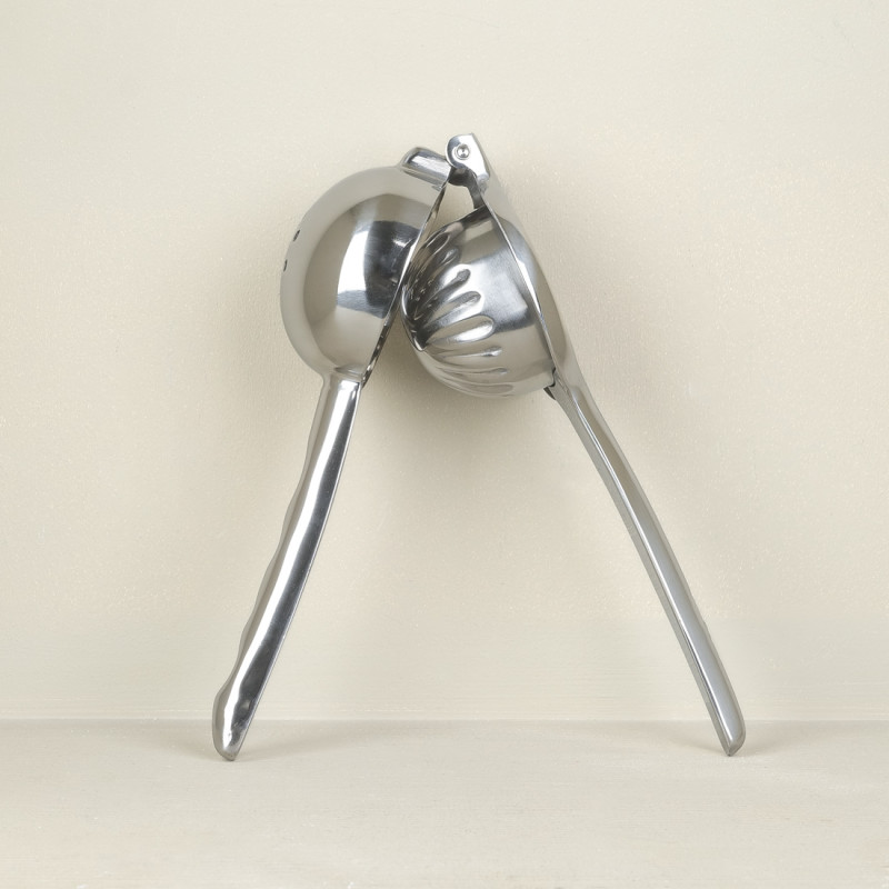 Stainless steel lemon squeezer