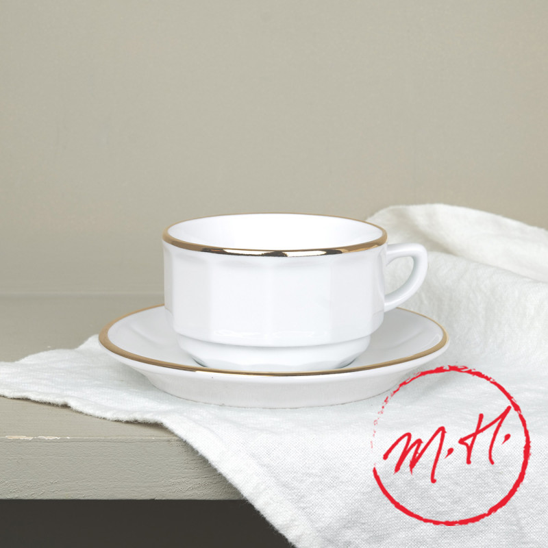 Tasse et soucoupe blanche filet or