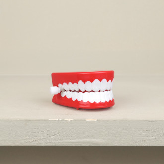 Jumping teeth