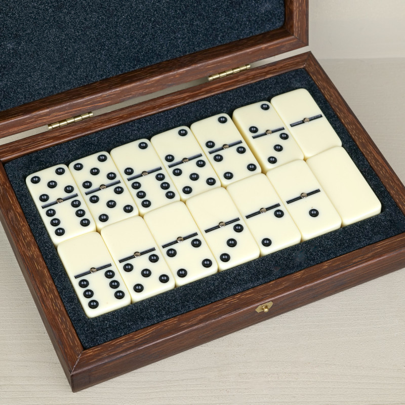 Dominos finition noyer