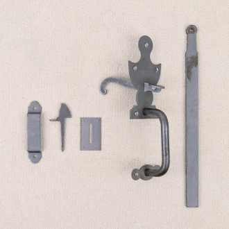 Loquet poucier en métal brut