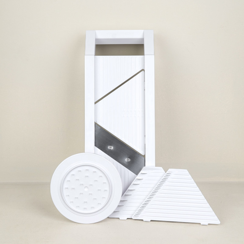 Mandoline avec poussoir et accessoires