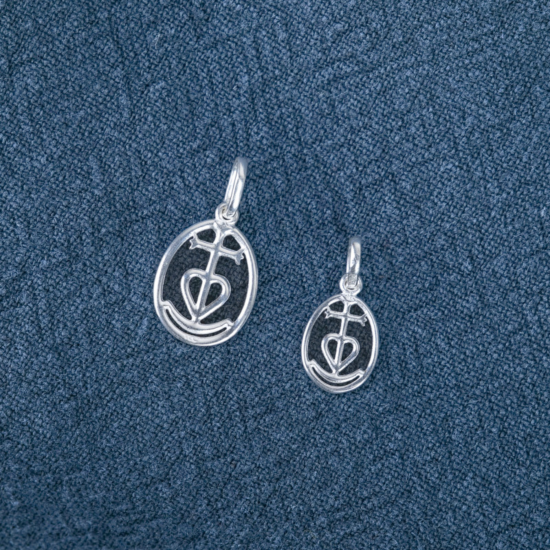 Pendentif croix de Camargue argent entourée