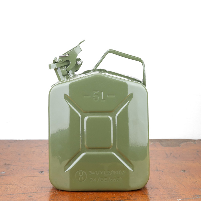 5-litre tin jerrycan