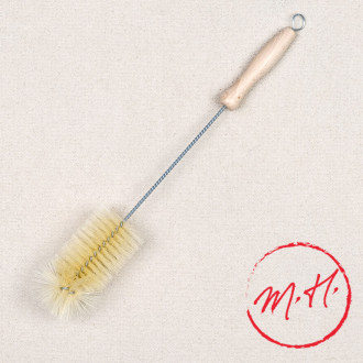 Natural fiber bottle brush