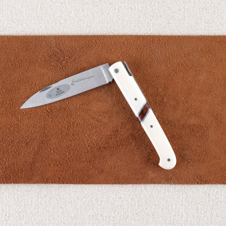 Sauveterre bone pocket knife