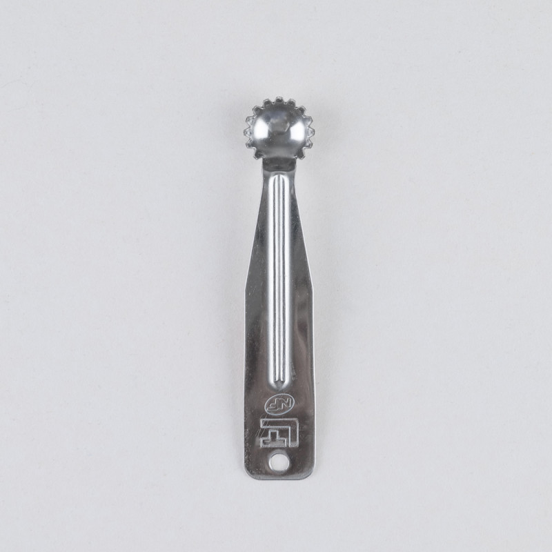 Tomato peeler