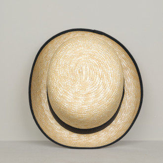 Chapeau melon en paille tressée
