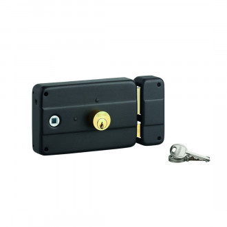 Double-cylinder surface-mounted lock with a lock cylinder