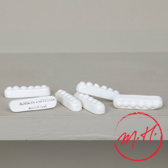 6 ivory polka-dot earthenware knife rests