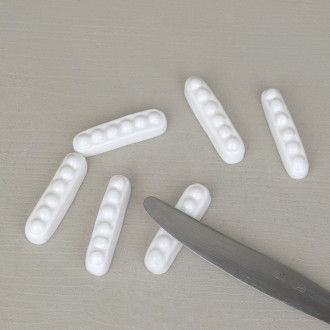 6 ivory polka-dot earthenware knife rests