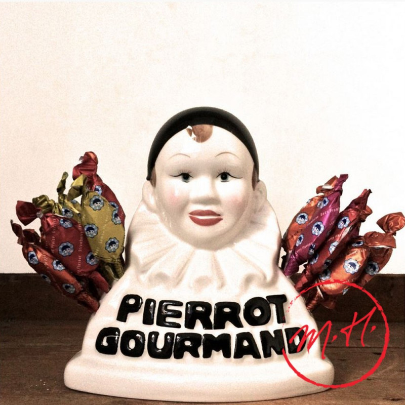 Pierrot Gourmand in ceramic